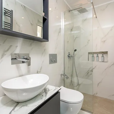 Διαμέρισμα Diamante Del Mar Phaedra Modern Beachfront *